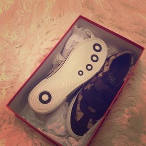 $50.00 for new coach sneakers! Never b4 worn!